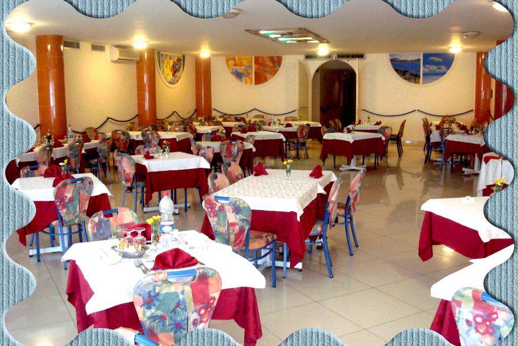 נטונו Hotel Scacciapensieri מראה חיצוני תמונה