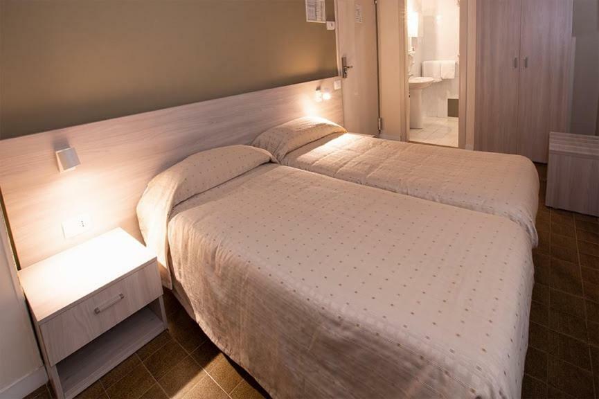 נטונו Hotel Scacciapensieri מראה חיצוני תמונה