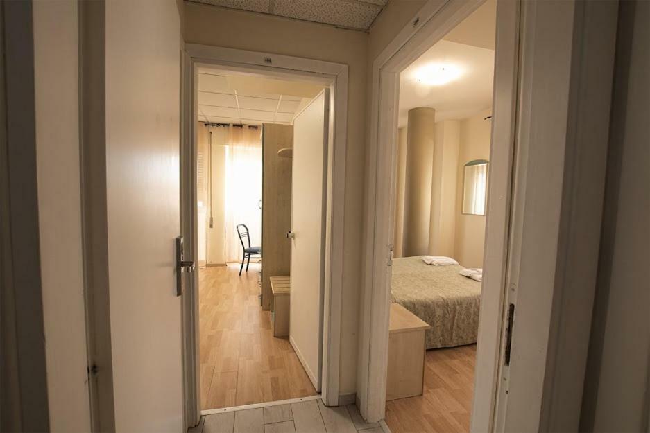 נטונו Hotel Scacciapensieri מראה חיצוני תמונה