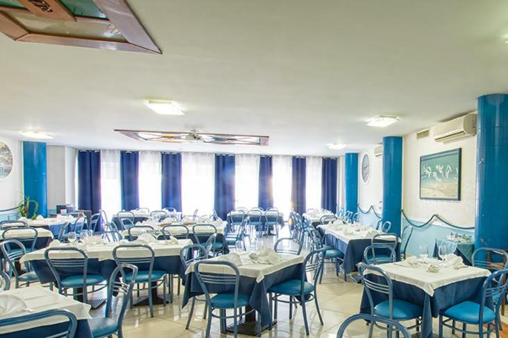 נטונו Hotel Scacciapensieri מראה חיצוני תמונה