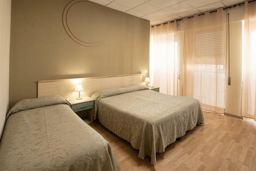 נטונו Hotel Scacciapensieri מראה חיצוני תמונה