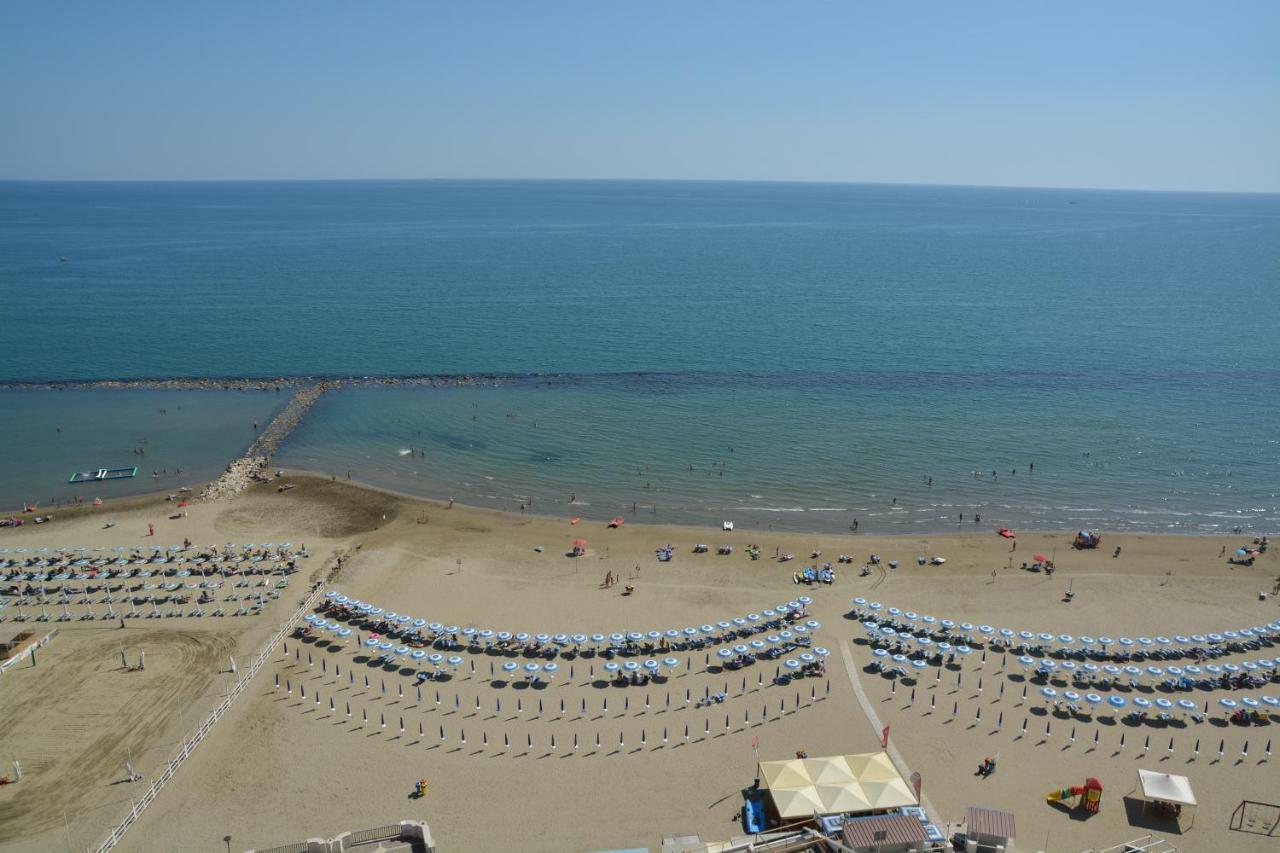 נטונו Hotel Scacciapensieri מראה חיצוני תמונה